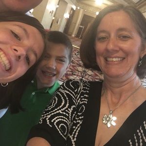 Meet your Posher, Jennifer